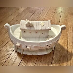 Precious Moments Cream Noah's Ark Decor
